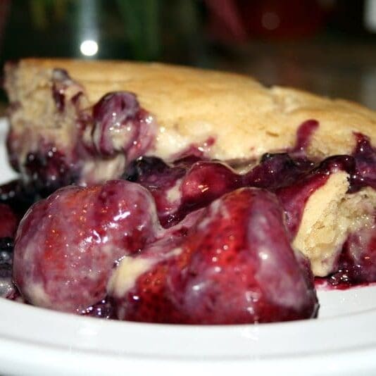 Strawberry Rhubarb Cobbler